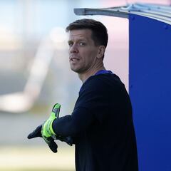Peña-Szczesny: se mantiene el suspense