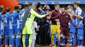 El Deportivo le hizo el pasillo de campeón de Copa al Barcelona