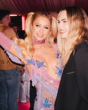 Paris Hilton y Cara Delevingne.