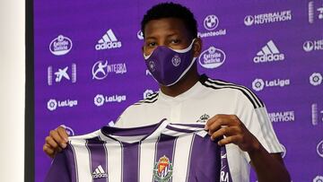 VALLADOLID, 16/09/21. PHOTOGENIC. PRESENTACI&Atilde;N DE GONZALO PLATA COMO NUEVO JUGADOR DEL REAL VALLADOLID.