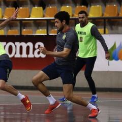 El duelo clasificatorio de España y Suiza, en duda por un positivo