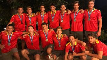 La Sub-18 roza la remontada ante Grecia y se cuelga la plata
