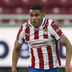 'Tiba' Sepúlveda sería baja en Chivas para la vuelta ante León