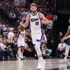 Are the Kings eliminated if they lose against the Pelicans in the play-in game?