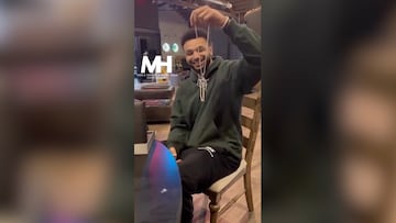 The Denver Nuggets’ Aaron Gordon has given teammate Jamal Murray a JM27 diamond pendant as a gift going into the NBA Finals.