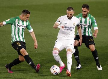 Guardado, Benzema y Víctor Ruiz.