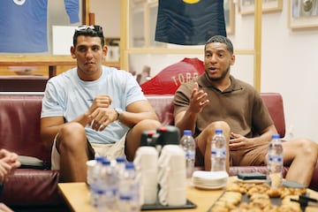 23/09/24 LOS BOXEADORES DE LA SELECCION OLIMPICA ESPAÑOLA AYOUB GHADFA Y ENMANUEL REYES VISITAN LA REDACCION DE AS

 BOXEO ENTREVISTA 