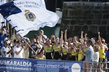 Las remeras de Orio celebran la victoria en la Bandera de La Concha 