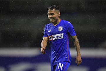 Misael Domínguez conforma este equipo joven en Cruz Azul, con 21 años ya tiene minutos en Primera División.