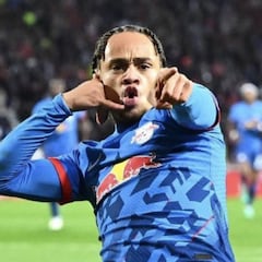 Xavi Simons sonroja a Barça y PSG