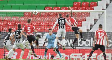 1-1. Íñigo Martínez marcó el primer tanto.