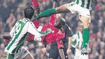 <b>NO PUDO SER. </b>El Betis dio una buena imagen en Anfield Road, pero el empate le impide jugar los octavos de final de la Champions.