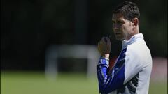 El Oviedo destituye a Hierro