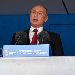 Putin, Evo Morales, Kim Yong-Nam y el príncipe saudí en un palco muy político