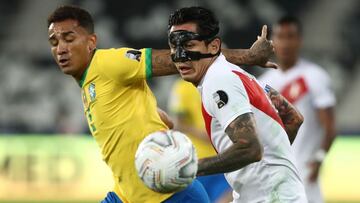 Lapadula pelea con Danilo