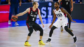 30/08/20 BALONCESTO PARTIDO EUSKAL KOPA
Systems Baskonia - el Retabet Bilbao Basket
partido celebrado con publico durante la pandemia de COVID 19