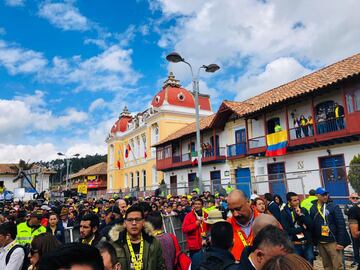 Zipaquirá recibe al campeón del Tour de Francia, Egan Bernal. Estas son algunas de las imágenes que se lleva a cabo en la Plaza de Los Comuneros. 