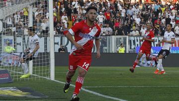 Futbol, Colo Colo vs Curico Unido.  Segunda fecha, segunda vuelta Campeonato 2019.  El jugador de Curico Unido Heber Garcia celebra despues de convertir un gol contra Colo Colo durante el partido de primera division realizado en el estadio Monumental de Santiago, Chile.  04/08/2019  Dragomir Yankovic/Photosport   Football, Colo Colo vs Curico Unido.  Second date, second round Championship 2019  Curico Unido's player Heber Garcia celebrates after scoring against Colo Colo during the first division football match held at the Monumental stadium in Santiago, Chile.  04/08/2019  Dragomir Yankovic/Photosport