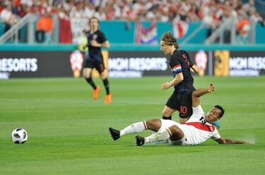 Croatia release Real Madrid's Modric before Mexico friendly