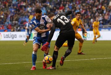 Lucas Pérez con Oblak,