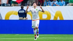 H&eacute;ctor Herrera con M&eacute;xico. 