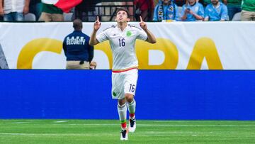 H&eacute;ctor Herrera con M&eacute;xico. 