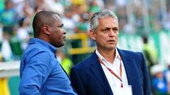 Reinaldo Rueda (der) y Bernardo Red&iacute;n durante el juego ante Cali en Palmaseca.