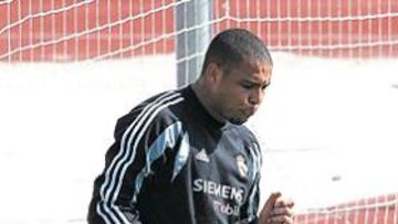 <b>FATIGADO. </b>Ronaldo acabó lesionado tras hacer carrera continua.