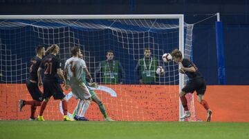 Jedvaj volvió a adelantar a los croatas al marcar el 2-1 a pase de Modric.