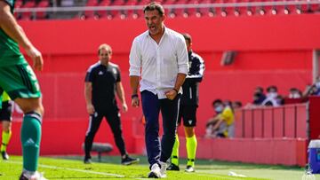 Luis García: "Va a jugar Manolo Reina"