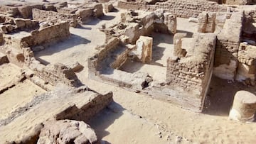 Arqueólogos se topan con un hallazgo sobre Jesús a las puertas de El Cairo: muestran evidencias cristianas de hace 1.600 años