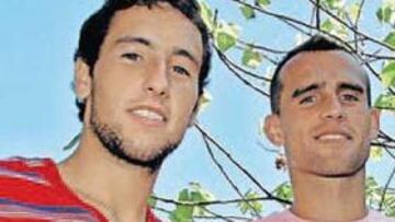 <b>ENCANTADOS. </b>Los jugadores Iago e Iván Amaya analizaron ayer para AS el debut liguero en el Martínez Valero.