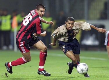 En plena crisis de la era Gaspart, el Barça pagó casi 20 millones de euros (una fortuna entonces) por este brasileño del Cruzeiro. Pasó sin pena ni gloria por el Camp Nou, demostrando que no tenía el nivel para ser el "nuevo crack" que el equipo necesitaba para salir del bache.