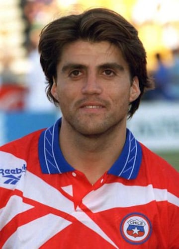 El rancagüino es recordado como un volante de contención de gran dinámica. Sin embargo, su versatilidad le permitía jugar también como lateral y zaguero central, sobre todo en sus inicios en O'Higgins. 