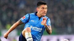 Aránguiz brilla en Alemania: asistidor, figura y referente