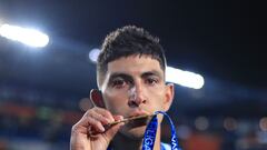 Victor Guzman Players of Pachuca lift the Champion trophy after the game Pachuca vs Toluca, corresponding to second leg of the great final of the Torneo Apertura 2022 of the Liga BBVA MX, at Hidalgo Stadium, on October 30, 2022.

<br><br>

Victor Guzman Jugador de Pachuca levantan el trofeo de Campeon despues del partido Pachuca vs Toluca, correspondiente a la vuelta de la gran final del Torneo Apertura 2022 de la Liga BBVA MX, en el Estadio Hidalgo, el 30 de octubre de 2022.