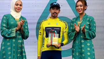 ALOR SETAR, MALAYSIA - OCTOBER 16: Iván Ramiro Sosa of Colombia and Movistar Team celebrates winning the Yellow Leader Jersey on the podium ceremony after the 26th Le Tour de Langkawi 2022, Stage 6 a 120,4km stage from George Town to Alor Setar / #PETRONASLTdL2020 / on October 16, 2022 in Alor Setar, Malaysia. (Photo by Tim de Waele/Getty Images)