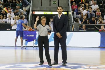 Homenaje a Anna Cardus. Jorge Garbajosa presidente de la FEB.