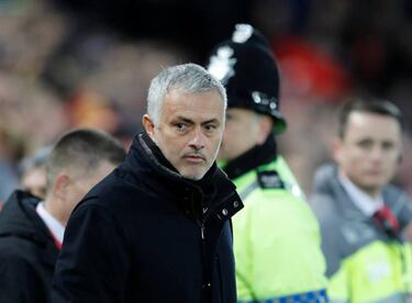 Irwin urges Mourinho turnaround before PSG UCL clash