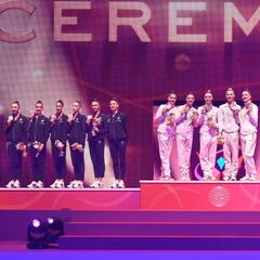 El conjunto español se mete
para la final mixta del domingo