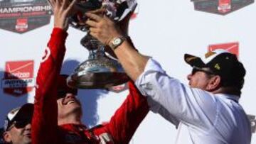 Scott Dixon ganó en Sonoma y logró el campeonato.