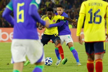 La Selección Colombia, ya clasificada para el Mundial Sub 20, empató 0-0 ante Brasil por la cuarta fecha del hexagonal final del Sudamericano. Gustavo Puerta falló penal y Jhojan Torres fue expulsado.