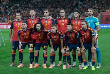 Mikel Oyarzabal, Aymeric laporte, Fabián Ruiz, Mikel Merino, Pau Cubarsí, Unai Simón, Aleix García, Marc Cucurella, Dani Olmo, Yeremy Pino, Marcos LLorente.