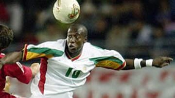 <b>PROBLEMAS CARDÍACOS</b>. El senegalés Khalilou Fadiga ha sido considerado "no apto" para la práctica del fútbol.