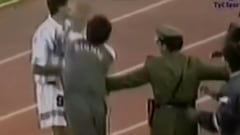 El escándalo de La Paz: el día que agredieron a Julio Cruz en las Eliminatorias del 97