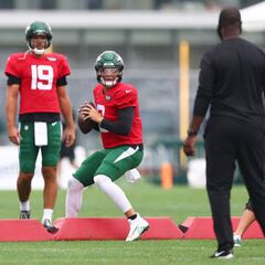 Is Zach Wilson likely to play in Jets NFL opener?