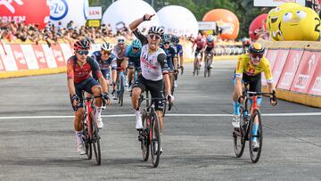 Duszniki-zdroj (Poland), 30/07/2023.- Polish Rafal Majka of UAE-Team Emirates (C), Polish Michal Kwiatkowski of Ineos Grenadiers (L) and Slovenian Matej Mohoric of Bahrain-Victorious (4L) celebrate at the finish line of the third stage of the 80th Tour de Pologne 2023 cycling race over 163,3 km, from Walbrzych to Duszniki-Zdroj, in Duszniki-Zdroj, Poland, 31 July 2023. Majka won ahead of second placed Mohoric and third placed Kwiatkowski. (Ciclismo, Bahrein, Polonia, Eslovenia) EFE/EPA/MACIEJ KULCZYNSKI POLAND OUT

