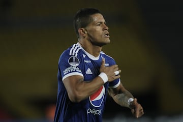 El delantero regreso a Millonarios tras su paso por Queretaro de México. Es el segundo goleador más caro de la Liga, con un valor de 1.500.000 euros. 