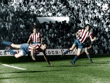 El lateral derecho fue uno de los mejores jugadores en la historia del Atlético. Jugó 244 encuentros, 46 en Europa. Ganó una Liga, tres Copas y una Recopa, la de la temporada 61-62 frente a la Fiorentina. En su carrera europea disputó otra final, también de Recopa, frente al Tottenham (campaña 62-63). Y dos semifinales: una de Copa de Europa ante el Real Madrid (58-59) y otra de Copa de Ferias (64-65) ante la Juventus. Su debut europeo fue ante el Drumcondra el 1 de octubre de 1958, con triunfo rojiblanco por 1-5. 