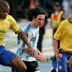 Lionel Messi shockingly avoids Copa América final suspension after referee jersey trade